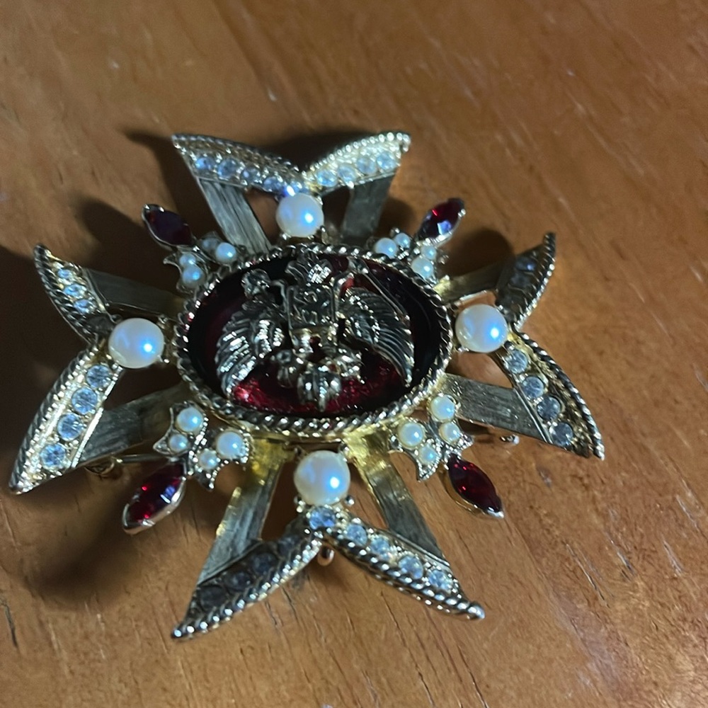 Royal Brooch